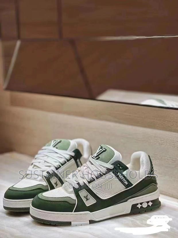 Louis Vuitton Sizes 40-44 - thumbnail 10