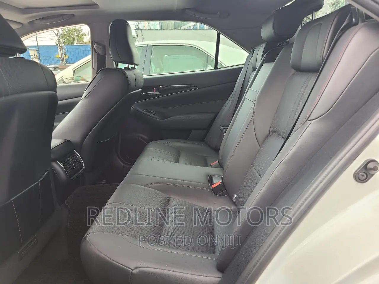 Toyota Crown 2017 White