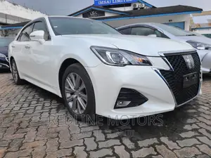 Toyota Crown 2017 White