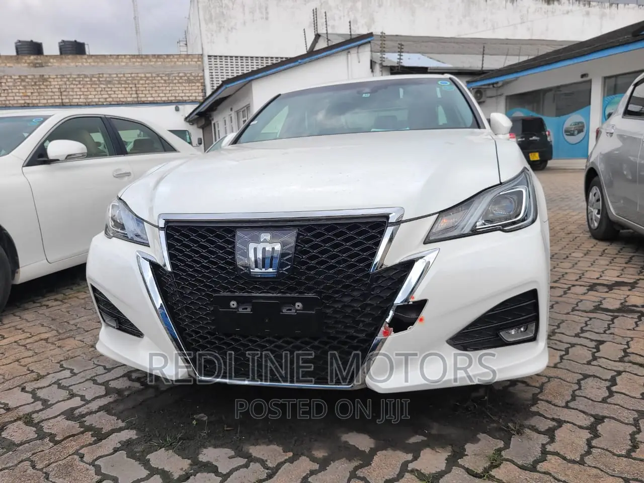 Toyota Crown 2017 White