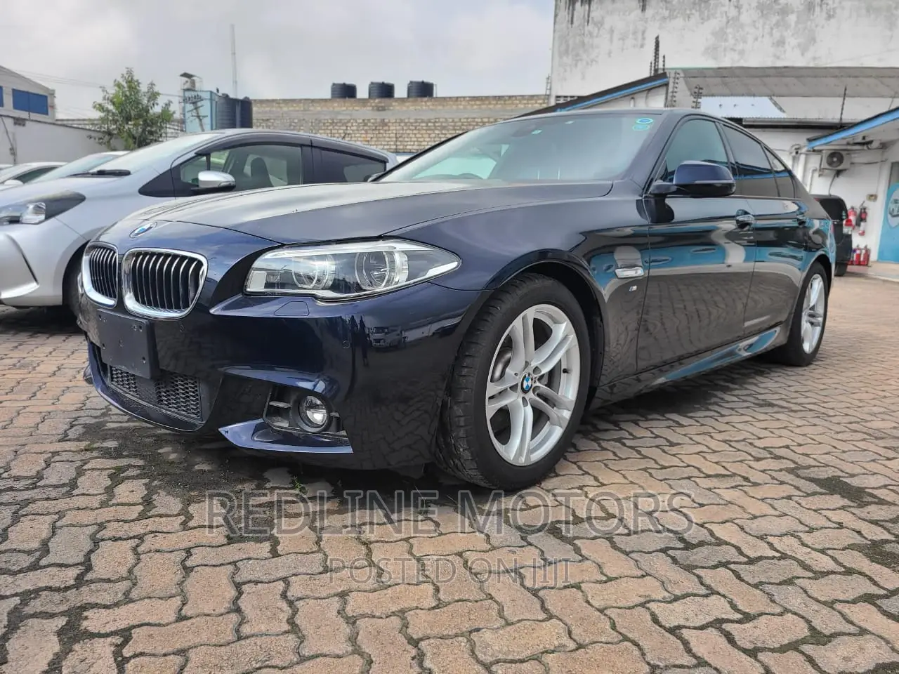 BMW 523i 2016 Black
