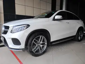 Mercedes-Benz GLE-Class GLE 350d 4MATIC 2016 Pearl