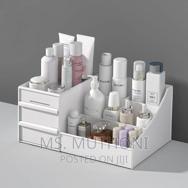 Large Capacity Make Up Organizer - main view