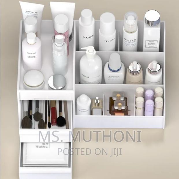 Large Capacity Make Up Organizer - thumbnail 2