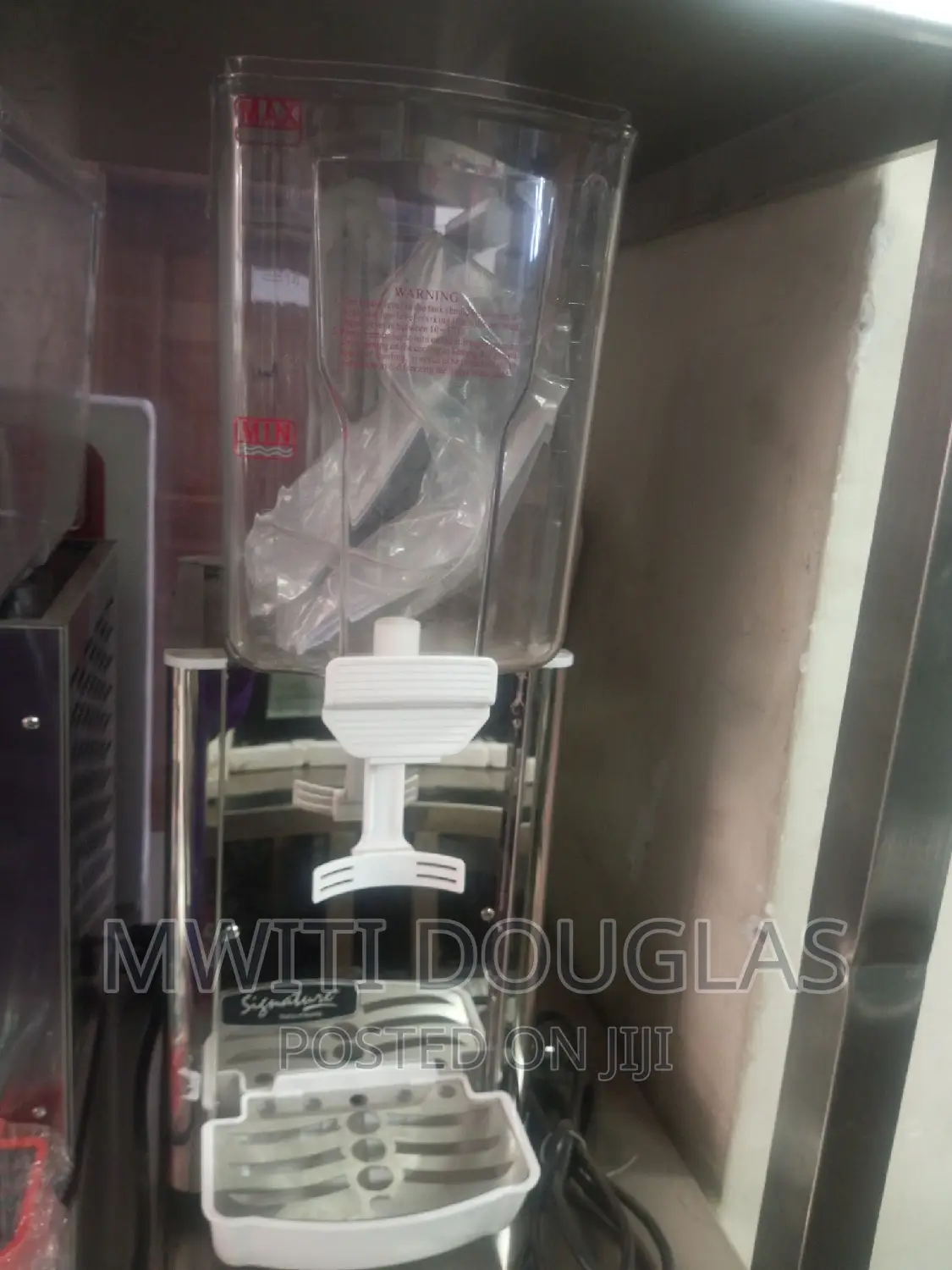Single Slot Juice Dispenser