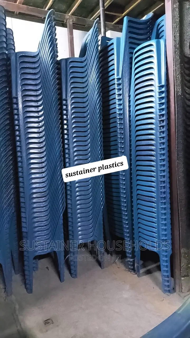 Plastic Chairs Armless