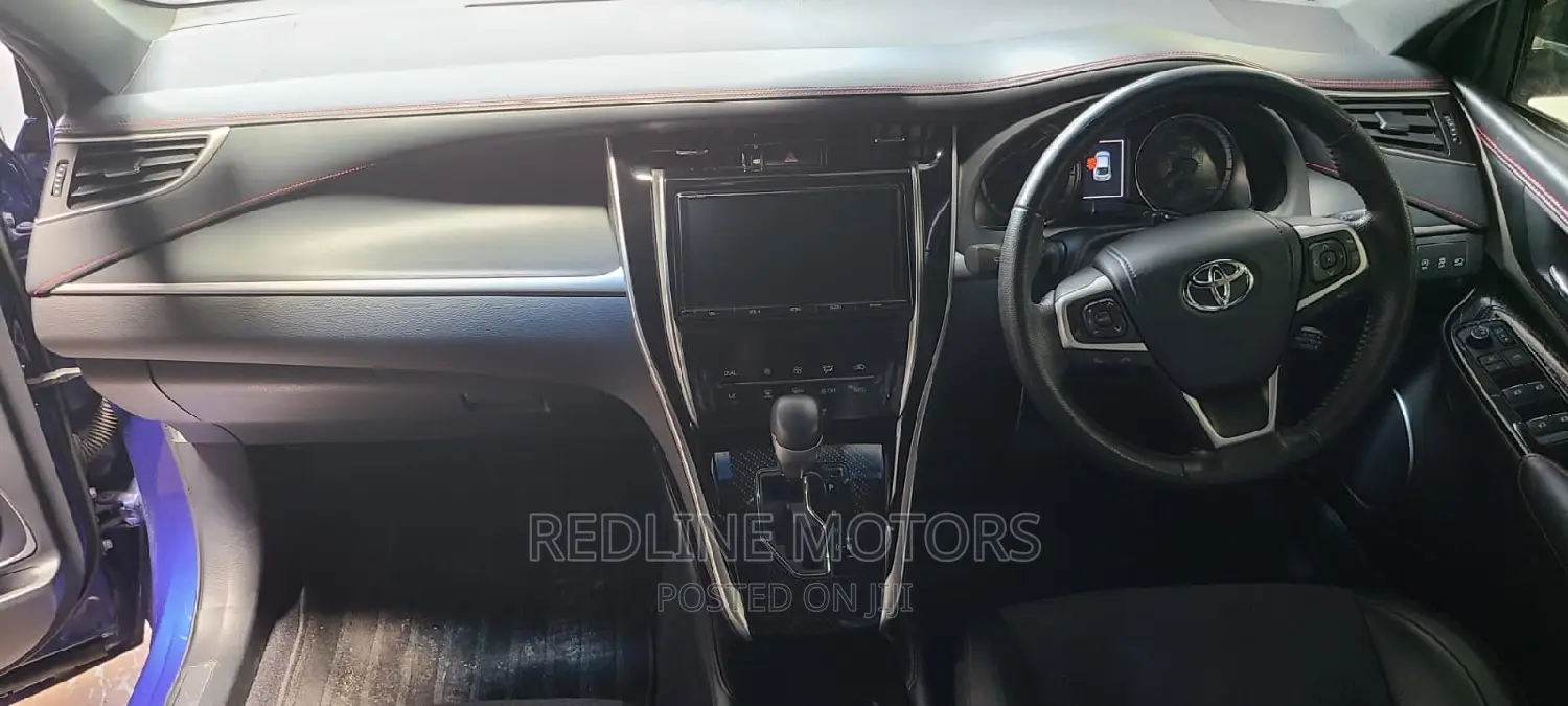 Toyota Harrier 2.0 4WD 2017 Blue