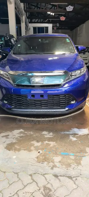 Toyota Harrier 2.0 4WD 2017 Blue