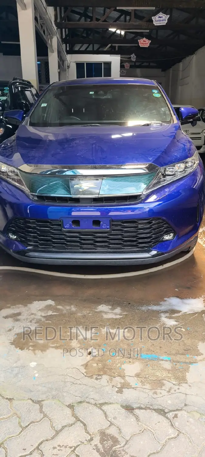 Toyota Harrier 2.0 4WD 2017 Blue