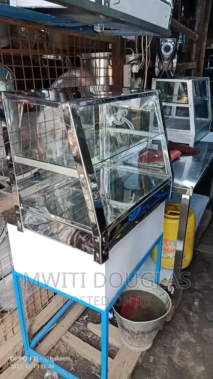 Stainless Steel Chips Warmer Display