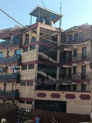 2bdrm Block of Flats in Lifestyle Court for rent