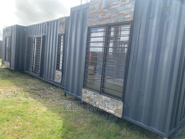 40ft Shipping Container House - 2 Bedrooms - main view