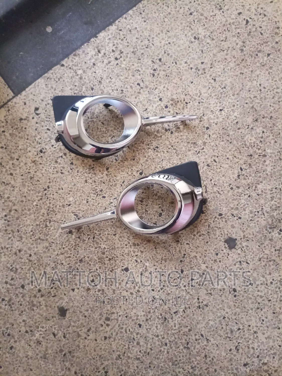 Vanguard Fog Light Cover