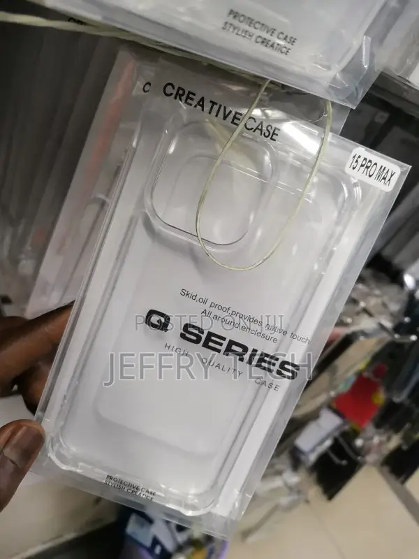 iPhone 15 Pro Clear Case With Reinforced Corners