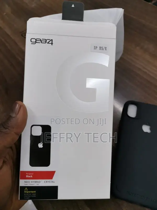 Gear4 iPhone XS iPhone X Case Cover