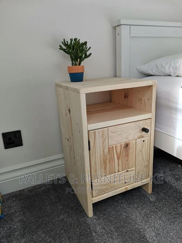 Varnished Bedside Table - main view