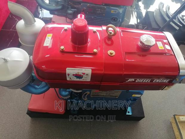 JD Water Cooled 22hp Diesel Powered Engine - main view