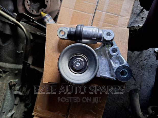 Tensioner ZD30 Nissan