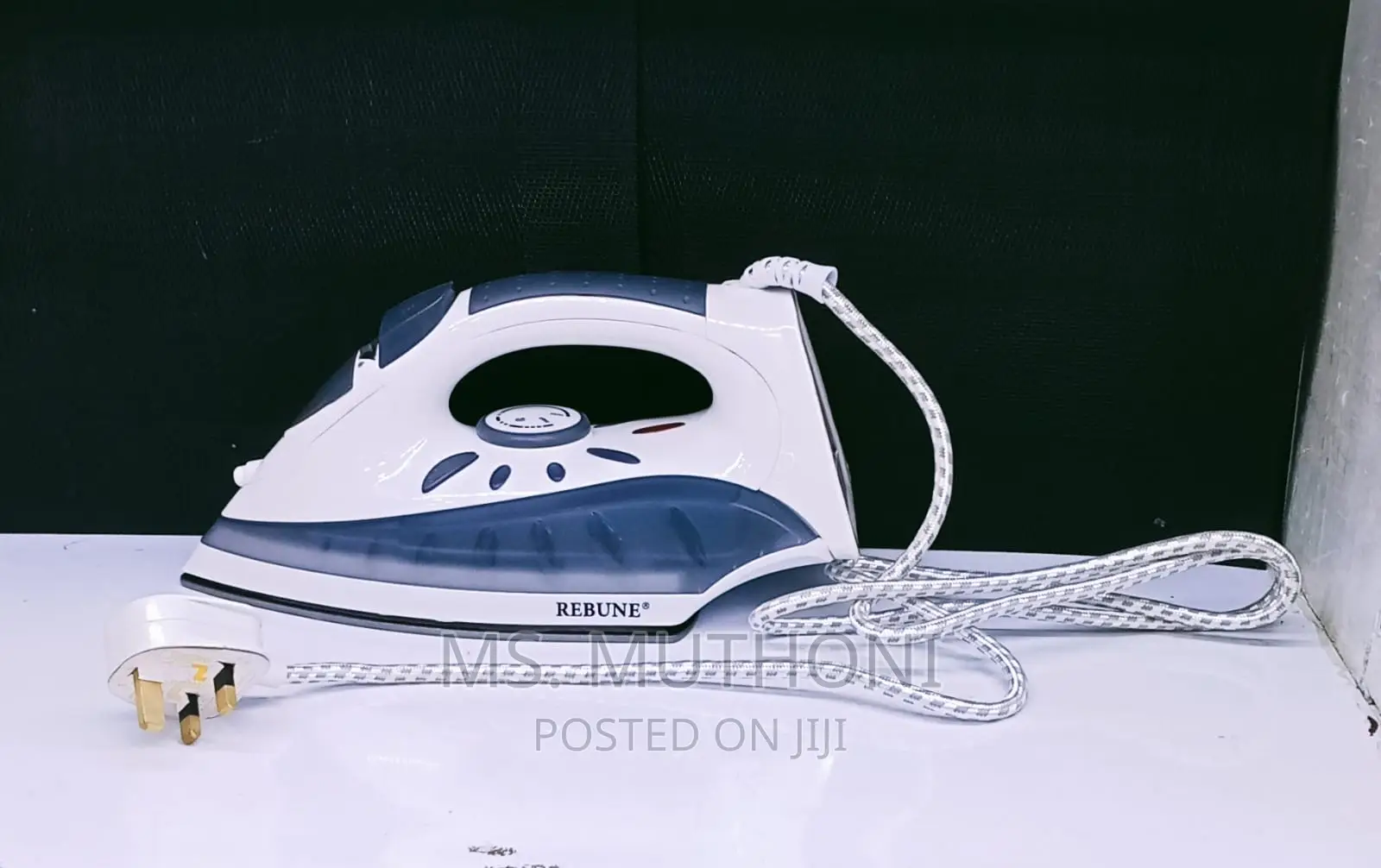Steam Rebune Iron Box