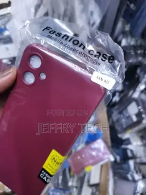 Samsung Galaxy A05 Pure Color Liquid Silicone Shockproof Pho