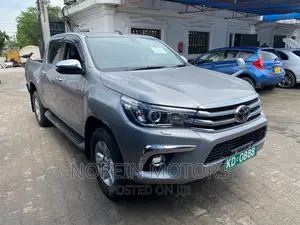 Toyota Hilux 2018 Silver