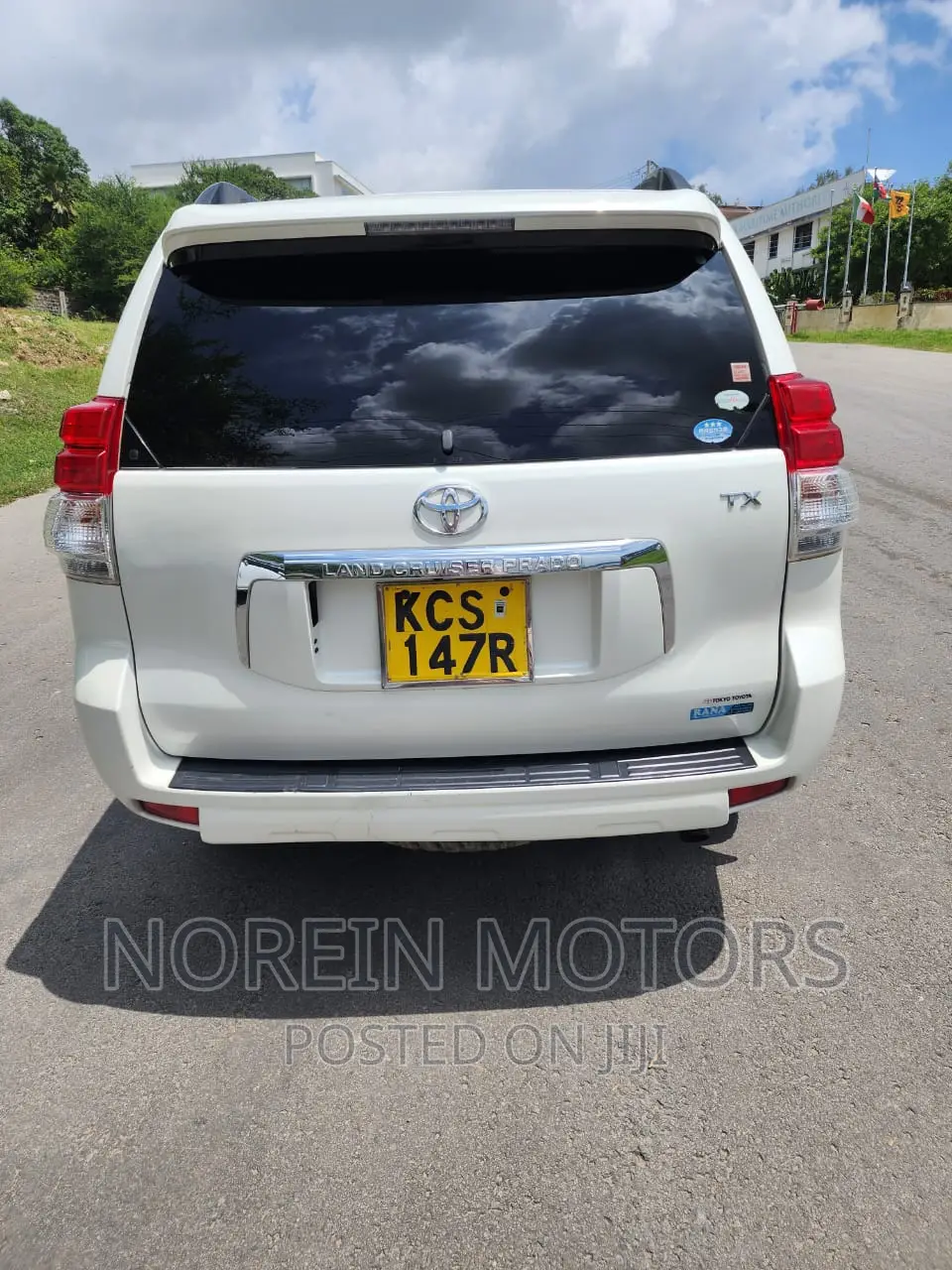 Toyota Land Cruiser Prado 2012 Pearl