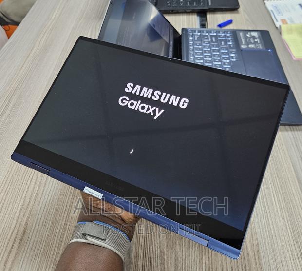 Laptop Samsung Galaxy Book 2 16GB Intel Core I7 SSD 512GB