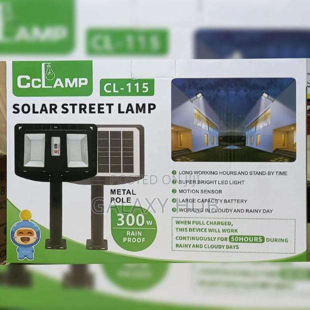Street Light, 300 Watts Solar Street Light
