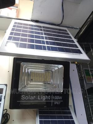 Solar Light 100 Watts SOLAR SECURITY FLOOD LAMP - thumbnail 2