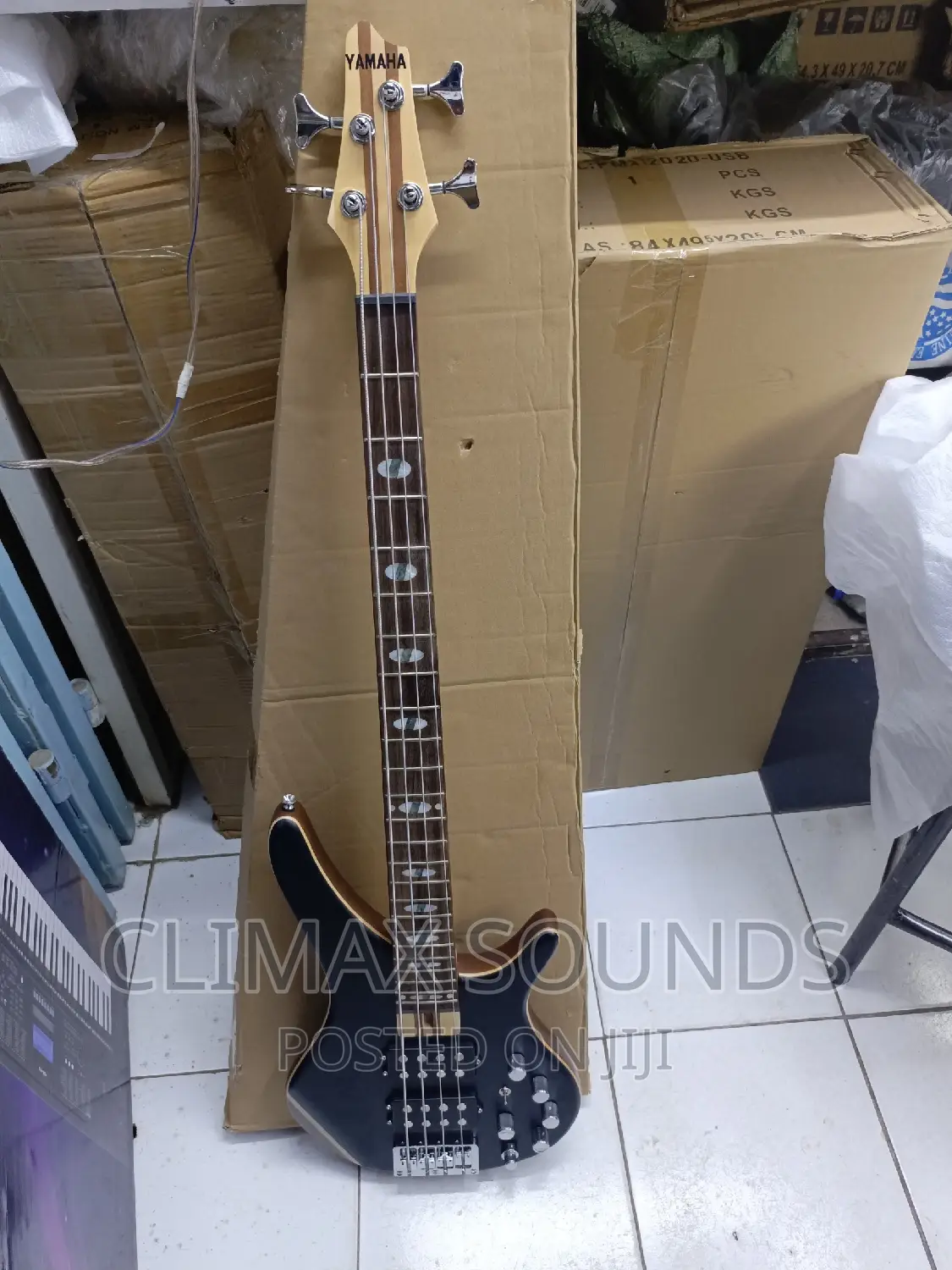Yamaha Active Bass Guitar 4 Strings
