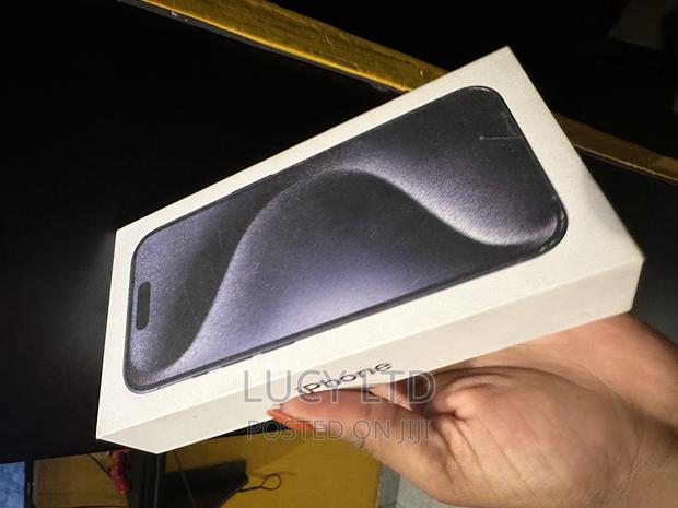 New Apple iPhone 15 Pro 256 GB Blue - thumbnail 2