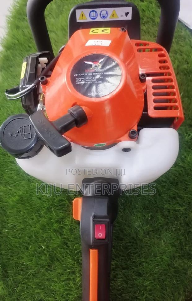 Petrol Powered Hedge Trimmer Machine - thumbnail 6