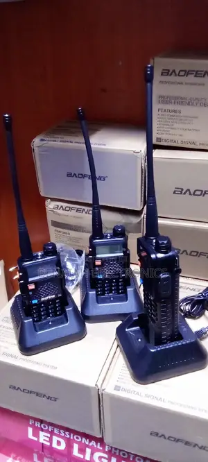 Heavy Duty.Quality Baofeng Walkie Talkie.UV5R Radio