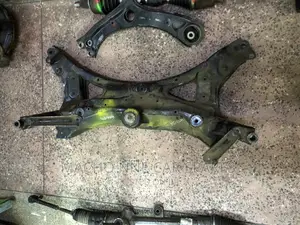 Honda Vezel 2WD Cross Member