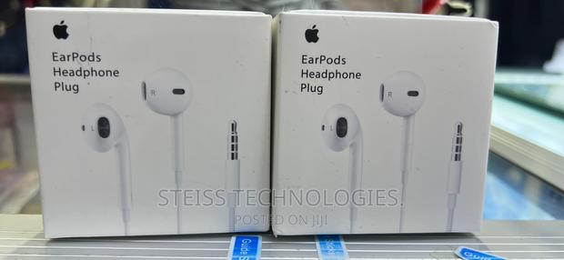 iPhone-wired Earphones.
