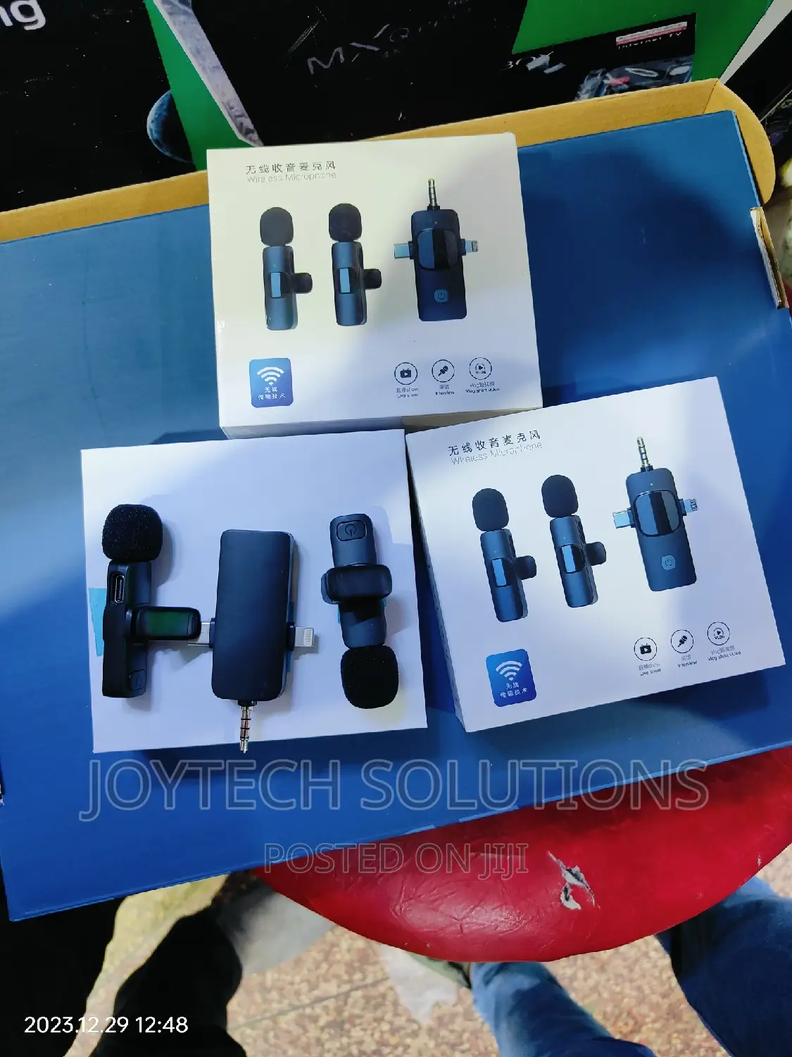 Dual Universal Wireless Lapel Microphone