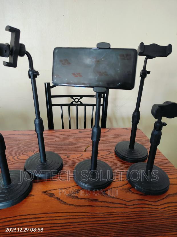 Universal Tripod Mobile Phone Stand. - thumbnail 2