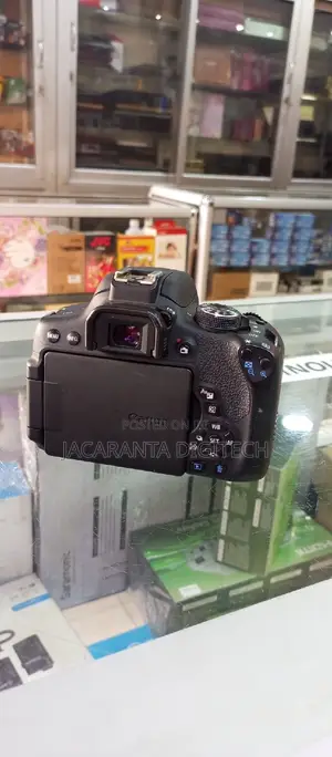 Canon Eos 750d DSLR Camera With 18-55mm Iii STM Lens