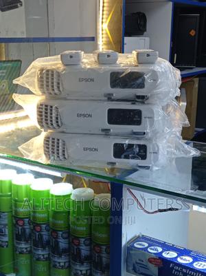 Epson Eb-X18 Projector - main view