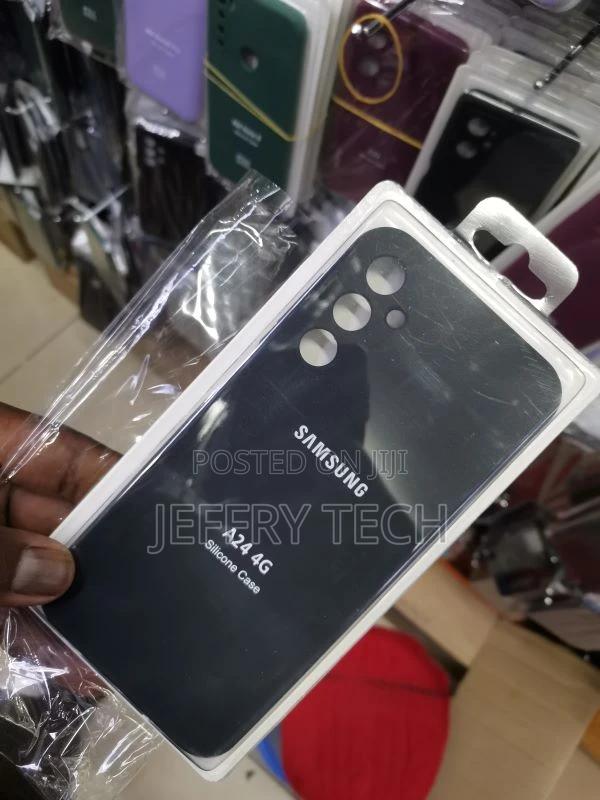 Samsung Galaxy A24 4G Silicone Back Case Black - thumbnail 3