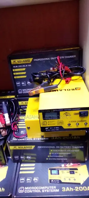Car Battery Charger.Automotive Smart Car Charger