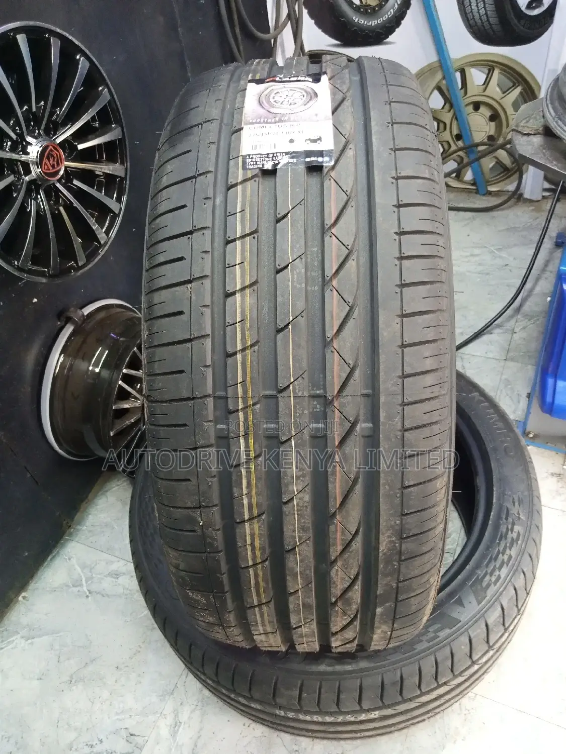 275/45r20 Lassa Tyre