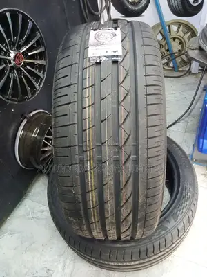 275/45r20 Lassa Tyre