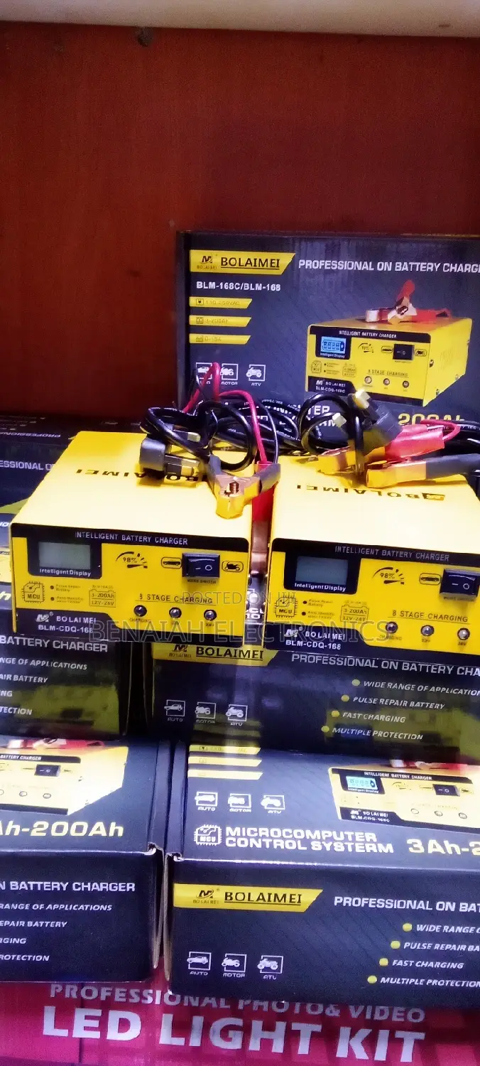 Baloimei Car Charger.10A 250w Trickle Intelligent Charger.