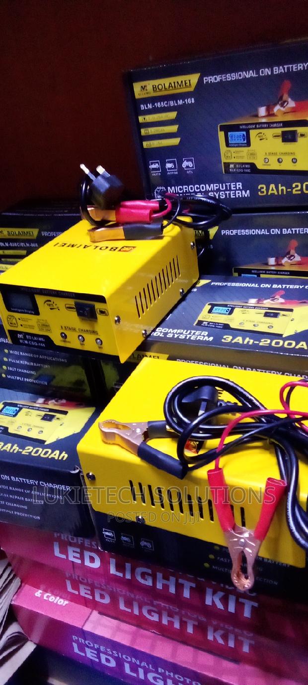 12vlts/24vlts Intelligent Car Charger.Fast Pulsecar Charger - main view