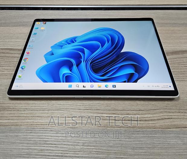 Laptop Microsoft Surface Pro 8 16GB Intel Core I7 SSD 256GB - main view