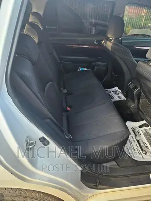 Subaru Legacy 2011 Pearl