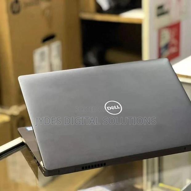 Laptop Dell Latitude 5300 16GB Intel Core i5 SSD 512GB - thumbnail 2