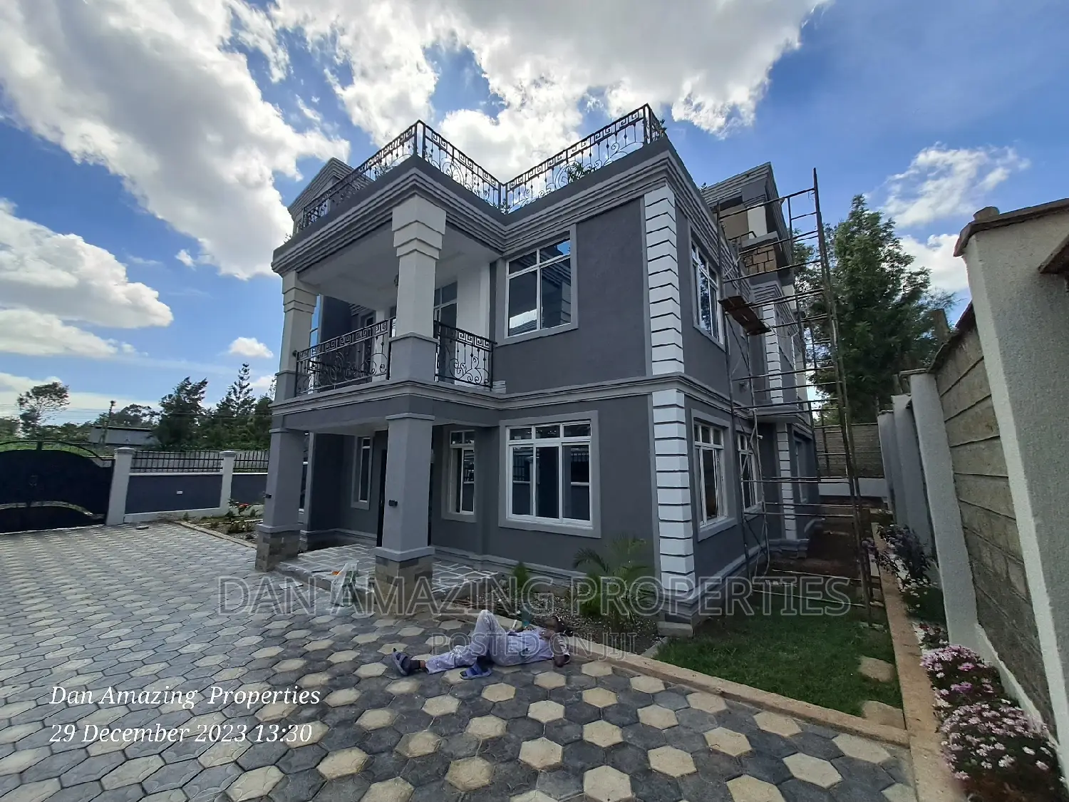 6bdrm Villa in Ol Keri for sale