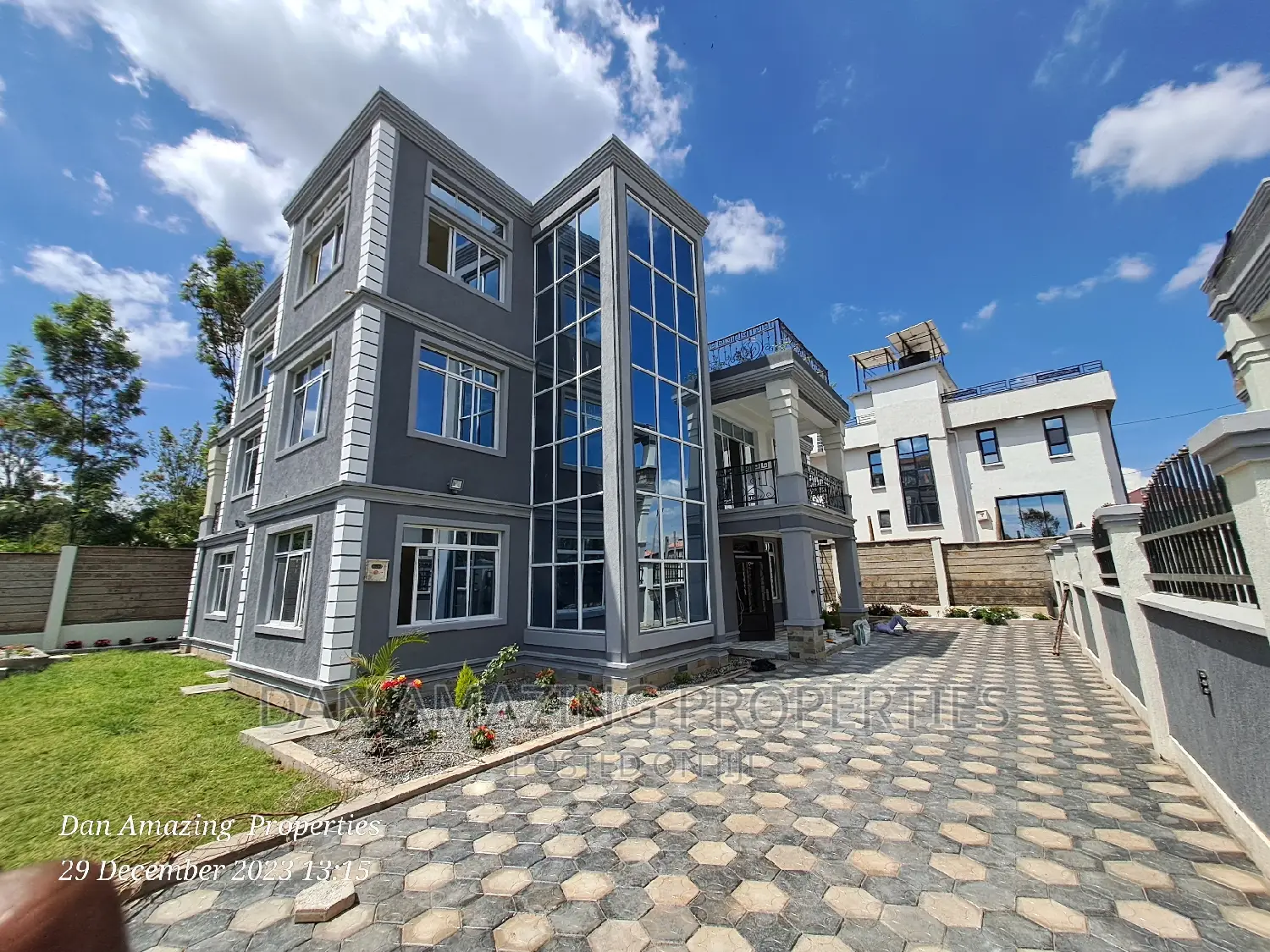 6bdrm Villa in Ol Keri for sale